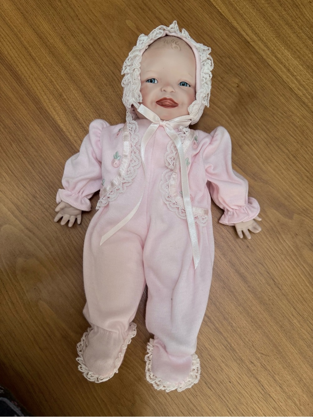 Vintage 1993 Ashton Drake Meagan Rose Porcelain Baby Doll Yolanda Bello 12"